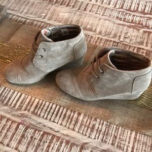 Toms Wedges
